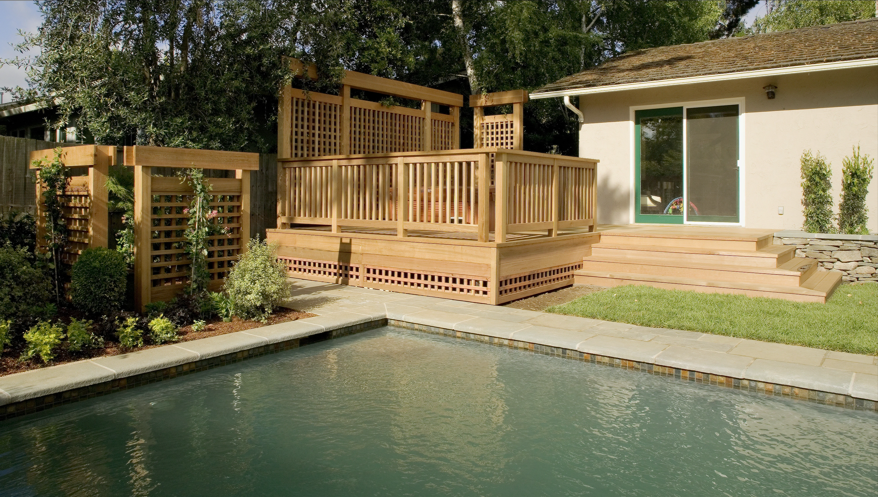 Hot tub with wood fence